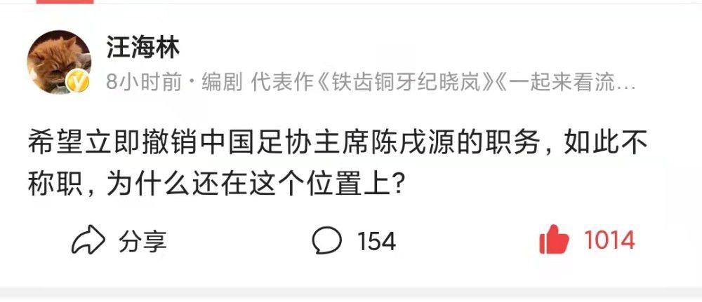 如许的处置体例既有助于不雅众理解人物关系，同时又强化了节拍感，这一手法与《风声》开场的长镜头经由过程一段秘密文件的传送带出间谍处职员很是类似。